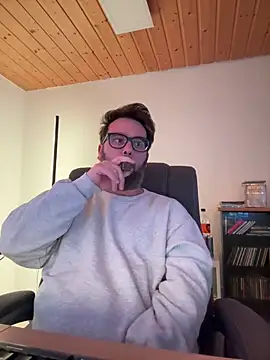 Dominic2295 online show from February 7, 2:34 pm