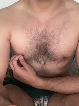 comings33 online show from February 23, 11:45 am