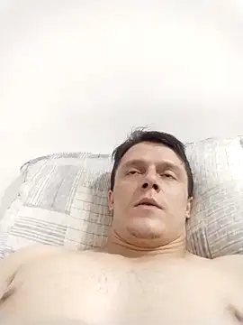 RAFAELQUINTEROSCAVALHEI online show from February 3, 4:23 pm