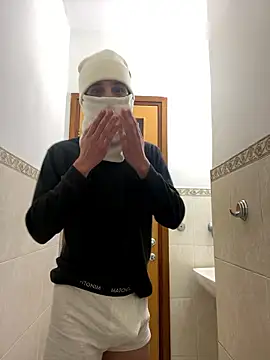 petiteyanel online show from January 8, 1:22 am