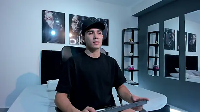 Alejo Grey online show from January 9, 1:16 pm