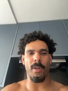 Gustavo17model online show from January 8, 7:30 pm