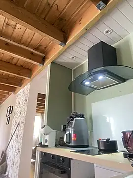 Axel black10 online show from February 7, 10:00 am