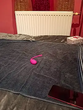 Masztisfiu2 online show from February 19, 6:32 am