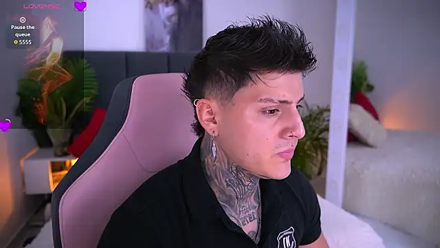 goldenatlasX online show from February 23, 6:09 pm