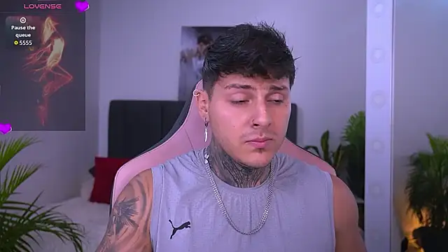 goldenatlasX online show from April 1, 8:17 pm