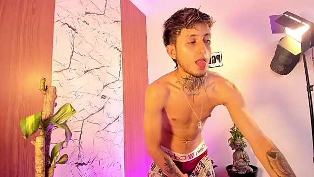 cyber novaa4 online show from April 15, 8:20 pm