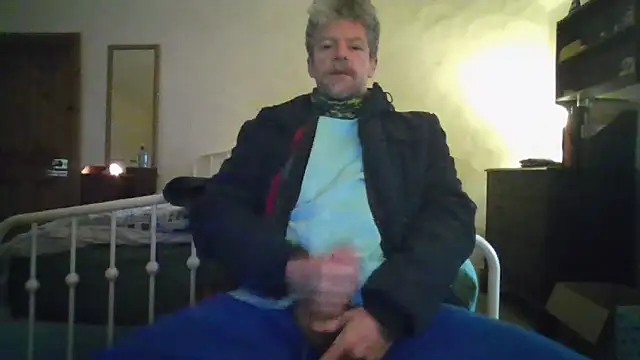 chiichii23 online show from October 26, 7:43 am