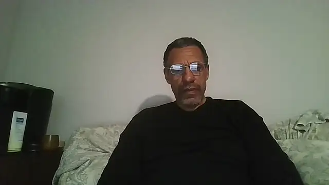 swimmer2496 online show from February 26, 7:54 am