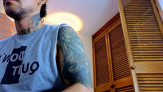 mister eithan online show from February 2, 2:32 am