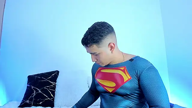 Axel nova online show from March 4, 6:48 pm