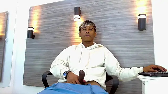 TonnyMarck online show from March 26, 3:54 am