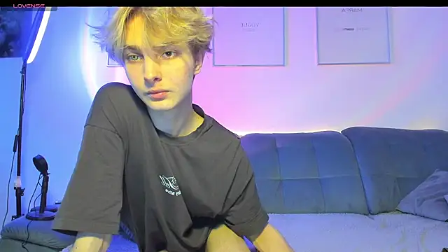 bunnyblush67 online show from March 10, 10:10 am