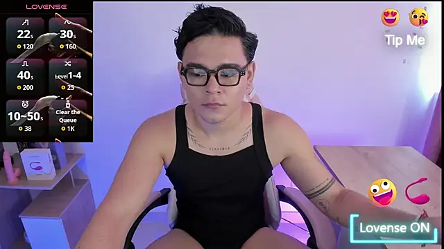 NoahVance online show from June 10, 8:31 pm