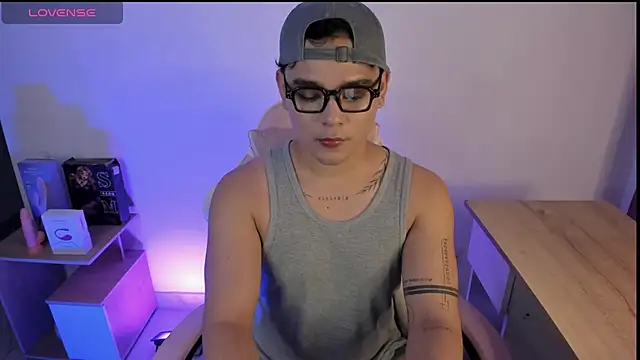NoahVance online show from June 7, 2:29 am