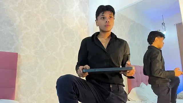 Alejandroo Montenegro online show from March 31, 9:27 pm