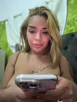AmandaWizard online show from May 3, 2:53 pm