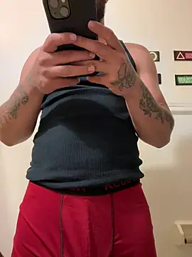 Tu PaPi Favorito online show from March 2, 6:36 am