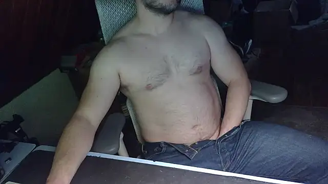 under the desk40 online show from April 23, 9:58 am