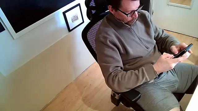 Scotsmanx online show from March 17, 4:09 pm