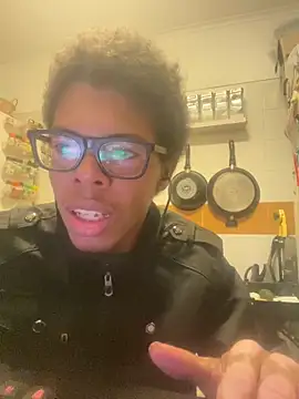 ELPikaPreta online show from February 14, 4:07 am