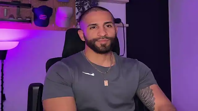 SamDornan51 online show from April 17, 3:42 am