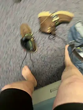 arcticman103 online show from February 4, 3:56 am