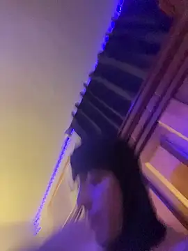 Tupapi696969q online show from March 16, 5:44 am