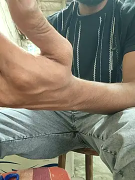 rubitrides11 online show from March 25, 6:39 am