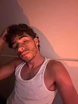 its alejandro27 online show from February 25, 2:01 am