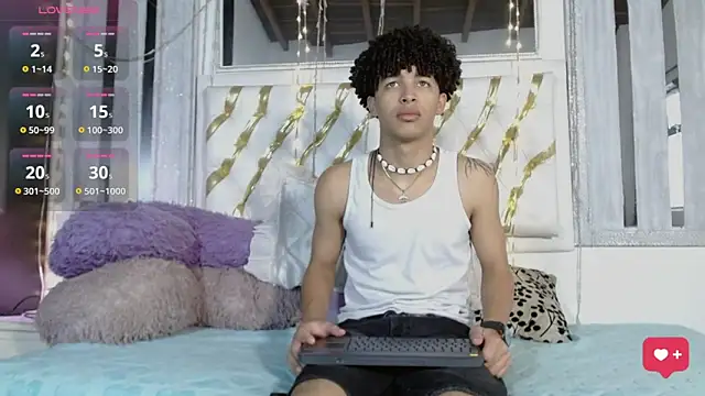 ian smith  online show from March 16, 12:09 pm