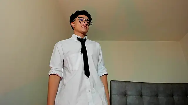 Adonibaskerville4 online show from April 13, 2:18 pm