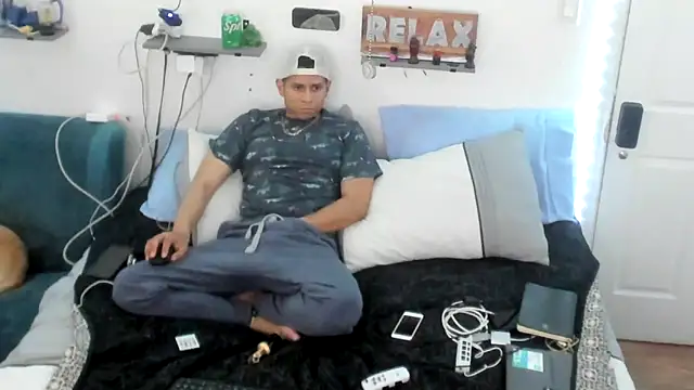 JokerAndyKenwood online show from April 21, 10:38 pm