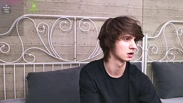 HoogWilder online show from March 21, 8:24 pm