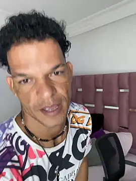 MaxyRyan online show from February 9, 1:16 pm