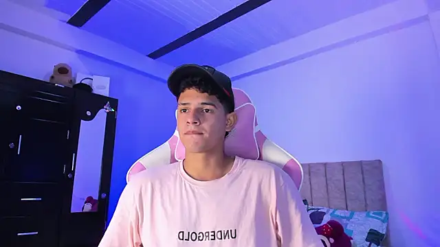 Adrian Prime  online show from March 27, 6:42 pm