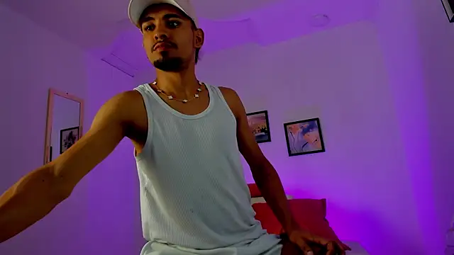 neyder sanz online show from February 8, 3:23 am