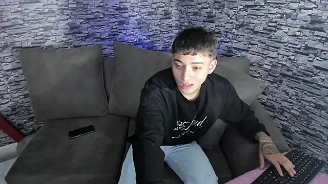 Wesleey-Boy online show from February 6, 8:39 pm