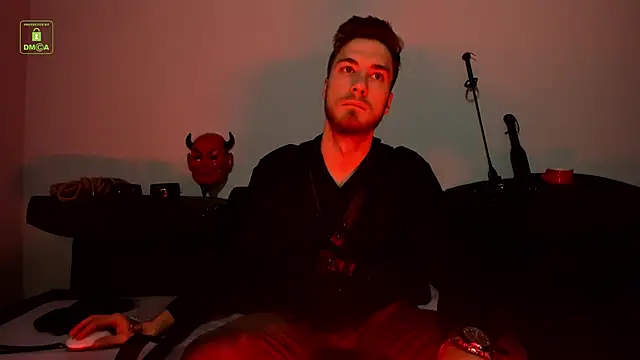 Harvey Wiliams online show from April 15, 5:18 am