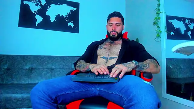 Alessrose online show from February 26, 8:43 pm