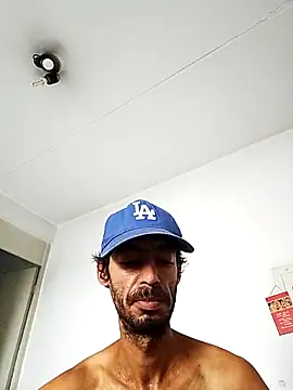 Swicth love online show from April 9, 7:42 pm