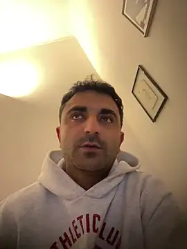 elia2711 online show from March 27, 10:00 pm