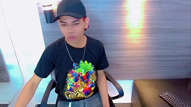 DaviidBuckx  online show from April 16, 2:22 am