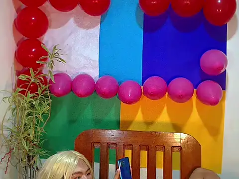 shopiaxox1 online show from February 12, 6:19 am