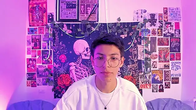 alextop  online show from February 14, 7:53 pm