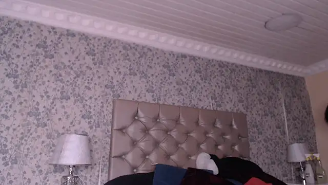 NoaahTylor online show from March 2, 7:32 pm