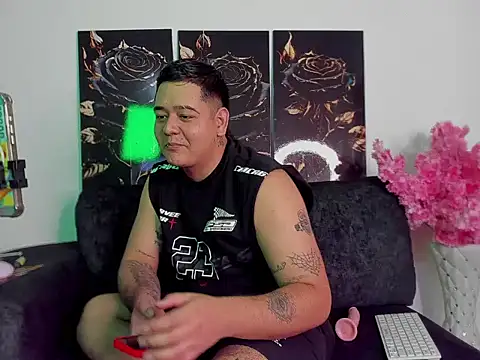 winy hot online show from February 19, 7:54 pm