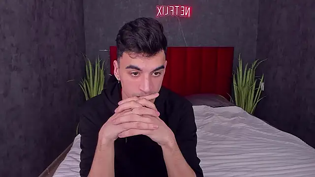 Slendy Knox online show from February 19, 1:51 pm