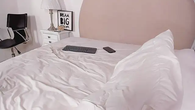 jaccob 18 online show from March 12, 1:52 pm