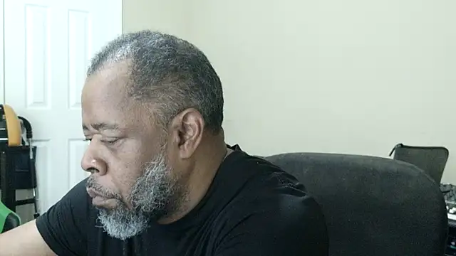 Cleozevo1961 online show from April 16, 3:34 pm